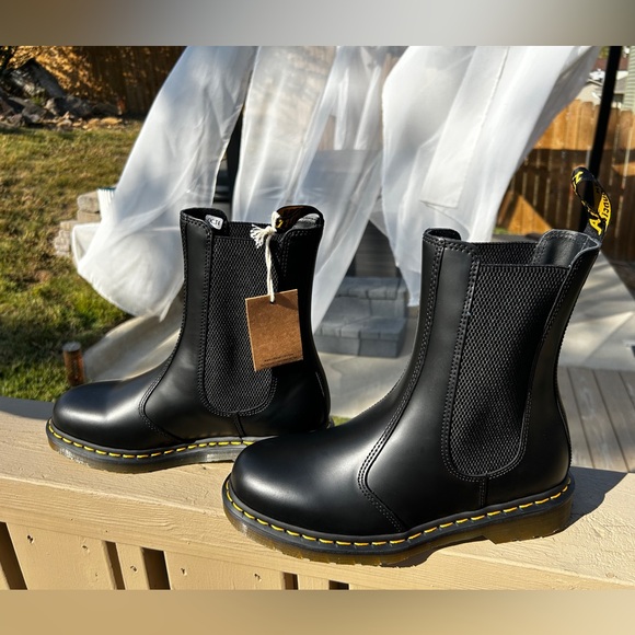 NEW Dr. Martens Hi Chelsea Black Boots 2976 - Picture 7 of 9